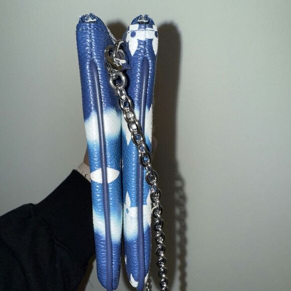 Louis Vuitton Escale Double Zip Pochette in Blue Monogram Giant - Picture 7 of 10